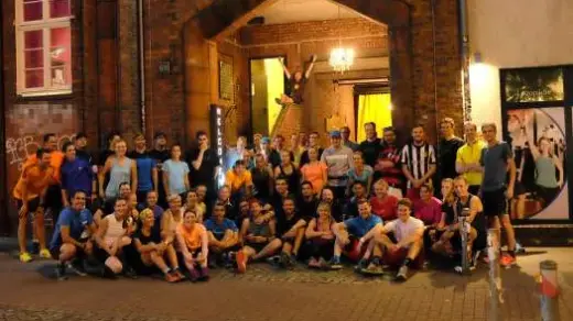 DIE TIDE RUNNERS - LAUFGRUPPE in Superbude St. Pauli