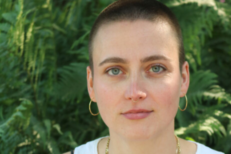Lisa Lechler bgeleitet Frauen, in der wohl wichtigsten Zeit ihres Lebens
