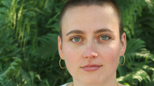 Lisa Lechler bgeleitet Frauen, in der wohl wichtigsten Zeit ihres Lebens