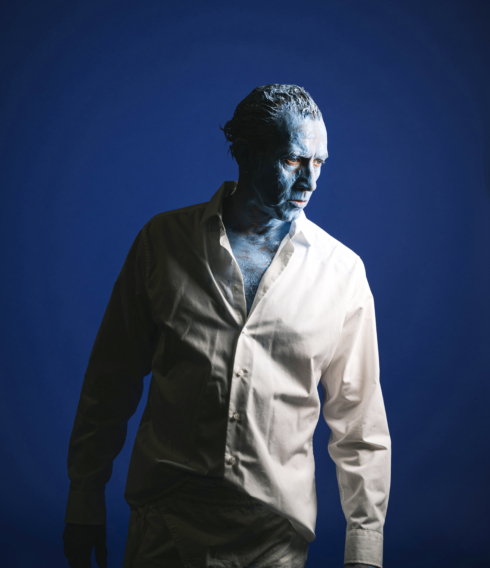 Feind der Floskeln: André Szymanski als „Menschenfeind“ 