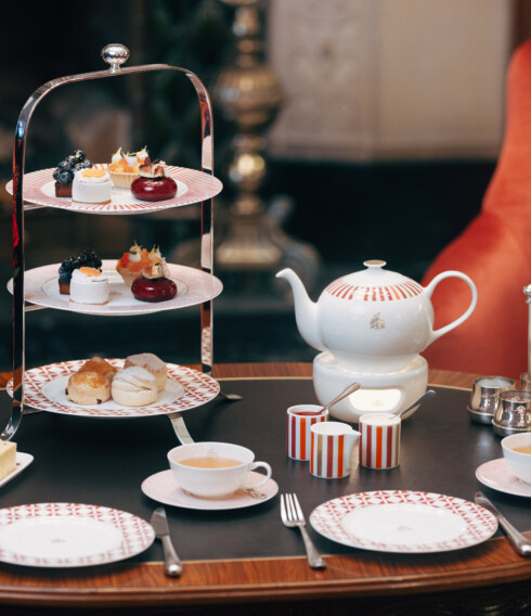 Very british: Afternoon Tea wie hier im Vier Jahreszeiten wird immer beliebter/©Max Arens