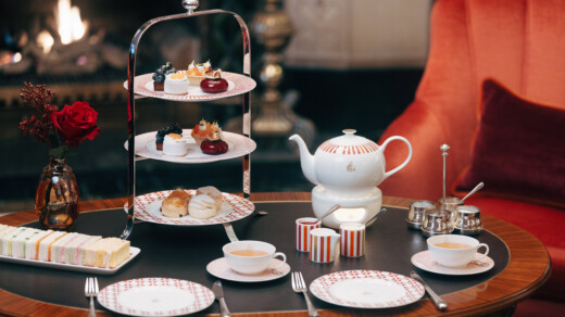 Very british: Afternoon Tea wie hier im Vier Jahreszeiten wird immer beliebter/©Max Arens