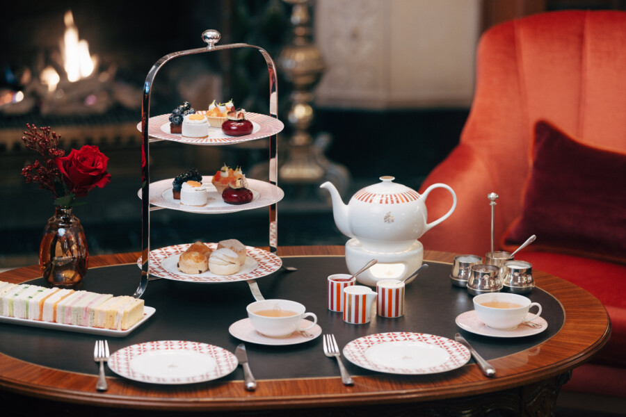 Very british: Afternoon Tea wie hier im Vier Jahreszeiten wird immer beliebter/©Max Arens
