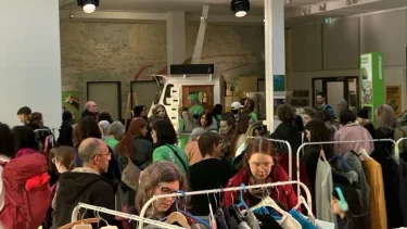 After Work Kleidertausch bei Greenpeace