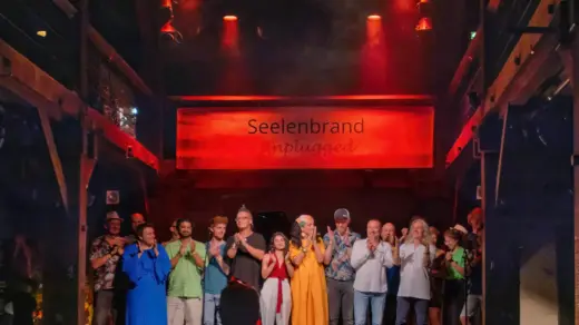Seelenbrand unplugged in der Fabrik