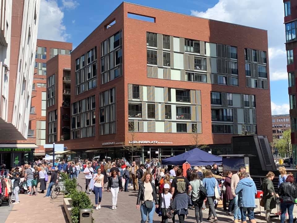 Langschläfer Flohmarkt am Überseeboulevard
