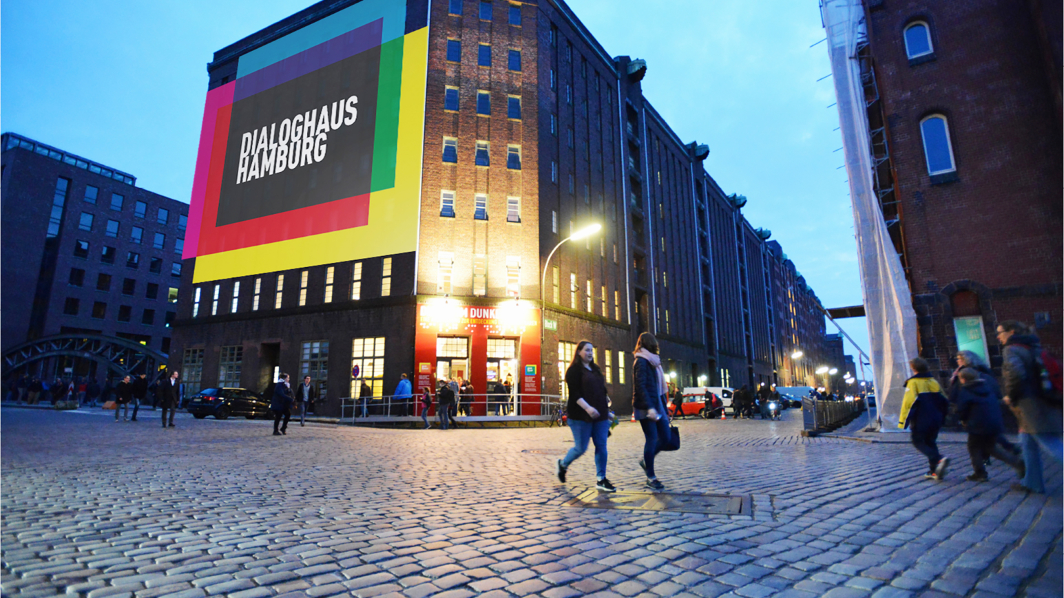 Das Dialoghaus liegt in der historischen Speicherstadt, dem größten Lagerhauskomplex der Welt ©Dialoghaus Hamburg