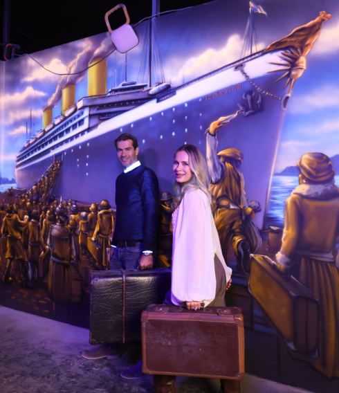 Die Gründer Martin und Iryna Thater von GolfStory Hamburg  an der Bahn TOR_ZUR_WELT_3