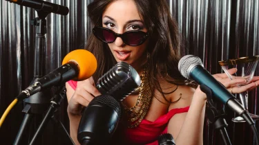 „Mehr als ein Buch Tour“ mit Gizem Celik im KENT Club